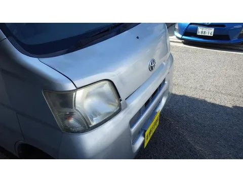Toyota Pixis Van