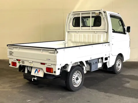 Nissan Clipper Truck