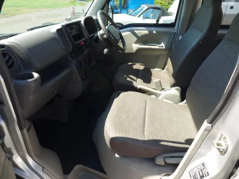 Mitsubishi Minicab Van