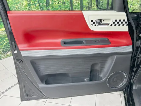 Honda N-BOX Slash
