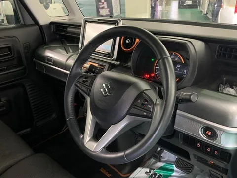Suzuki Spacia Gear