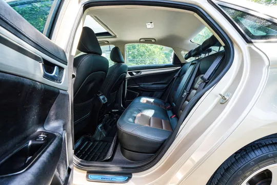 Geely Emgrand GL