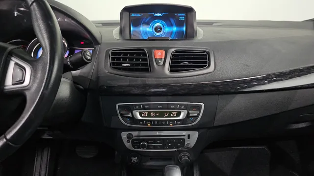 Renault SM3