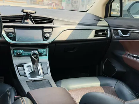 Geely Emgrand GS