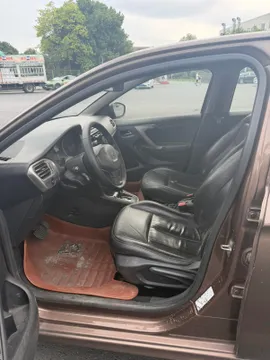 Peugeot 301