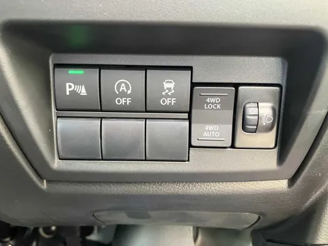 Nissan Clipper Van