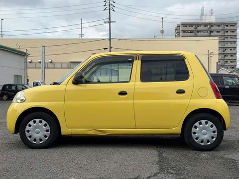 Daihatsu Esse