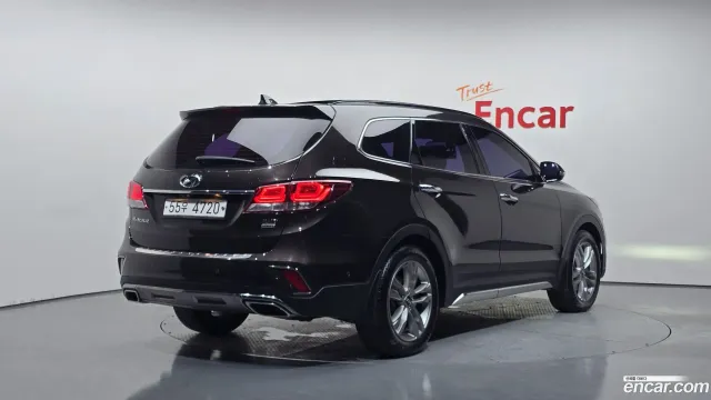Hyundai Grand Santa Fe (Maxcruz)