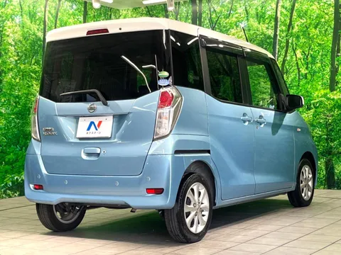 Nissan Dayz Roox