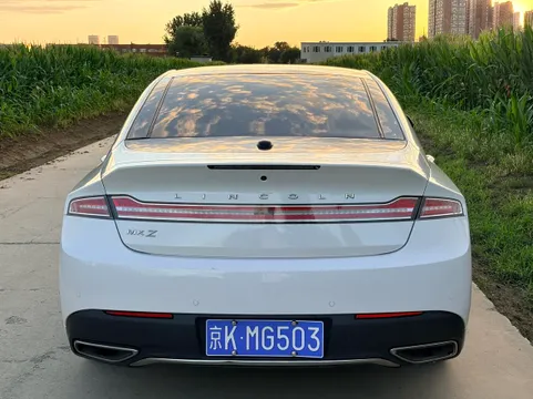 Lincoln MKZ