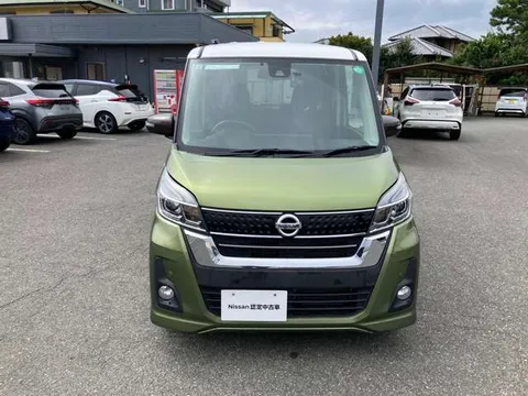 Nissan Dayz Roox