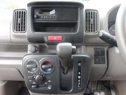 Nissan Clipper