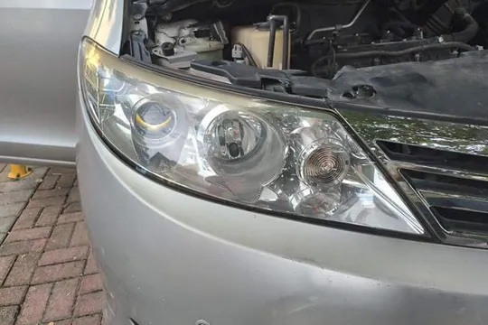BYD M6