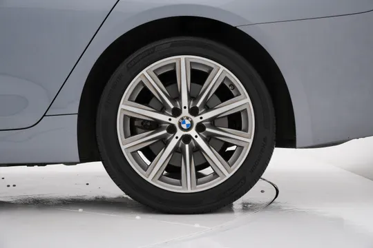 BMW BMW