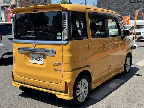 Suzuki Spacia Custom