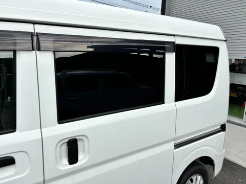 Mitsubishi Minicab Van
