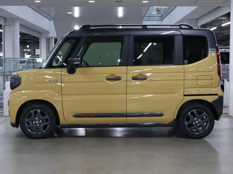 Suzuki Spacia Gear
