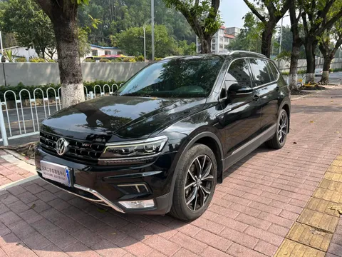 Volkswagen Tiguan L