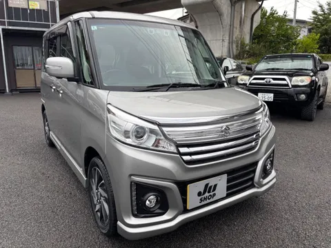 Suzuki Spacia