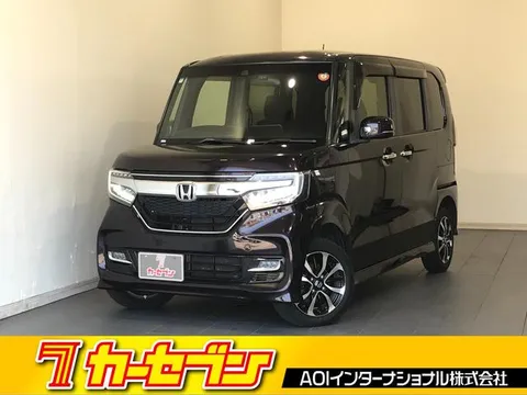 Honda N-BOX Custom