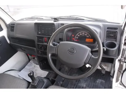Nissan Clipper Truck