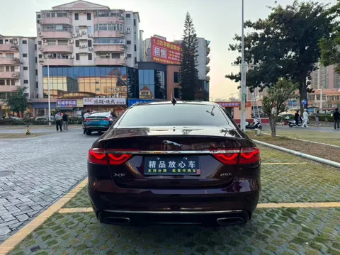 Jaguar XFL