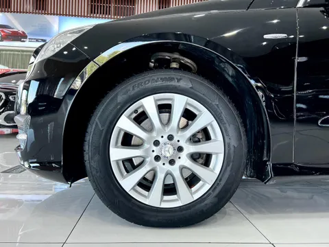 Mercedes-Benz R-Class