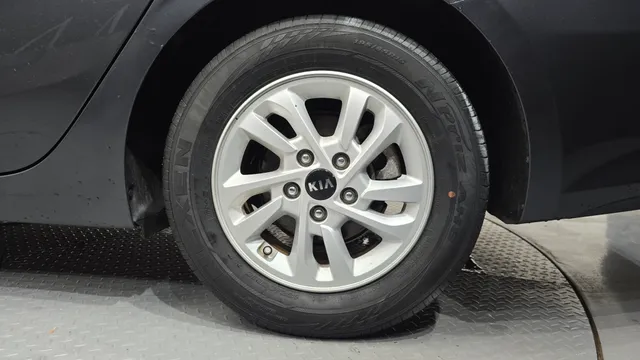 Kia Cerato (K3)