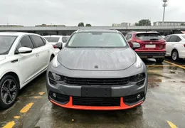 Lynk & Co Lynk & Co 02
