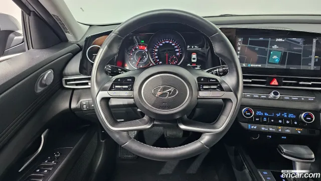 Hyundai Elantra (Avante)
