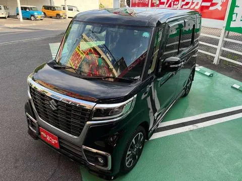 Suzuki Spacia Custom