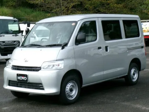 Toyota TownAce Van