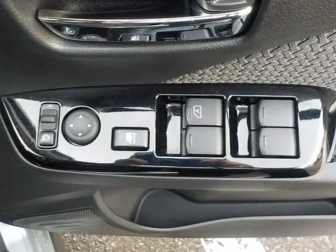 Mitsubishi eK X