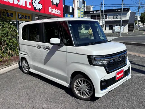 Honda N-BOX Custom