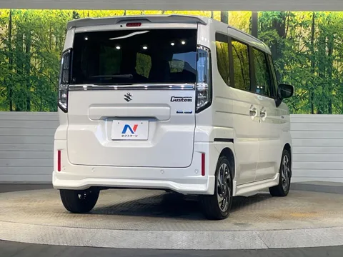 Suzuki Spacia Custom