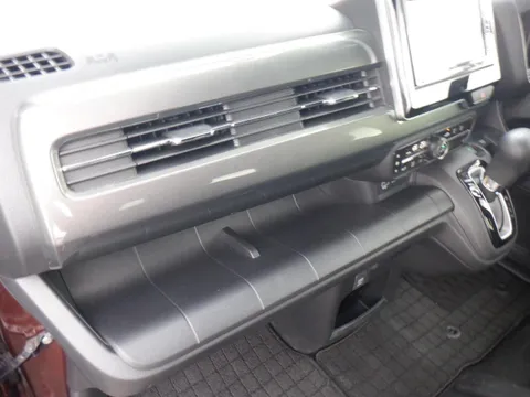 Honda N-WGN Custom