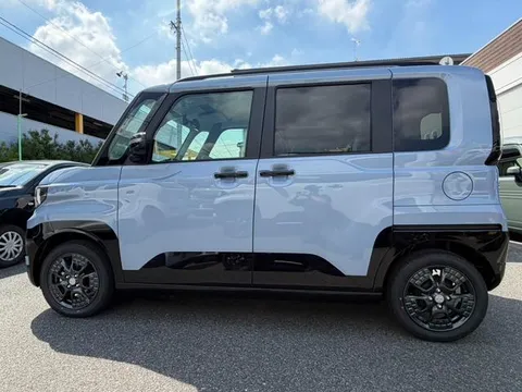 Mitsubishi Delica Mini
