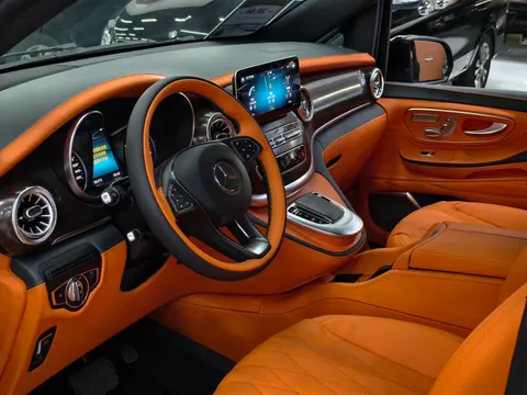 Mercedes-Benz V-Class