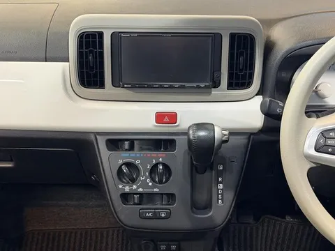 Daihatsu Mira Tocot