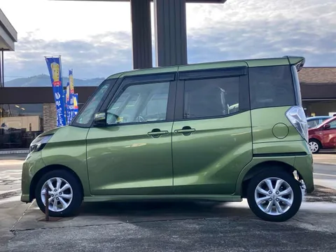 Nissan Dayz Roox