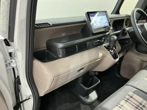 Honda N-BOX Joy