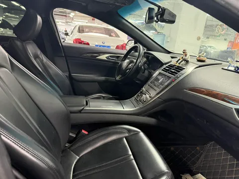 Lincoln MKZ