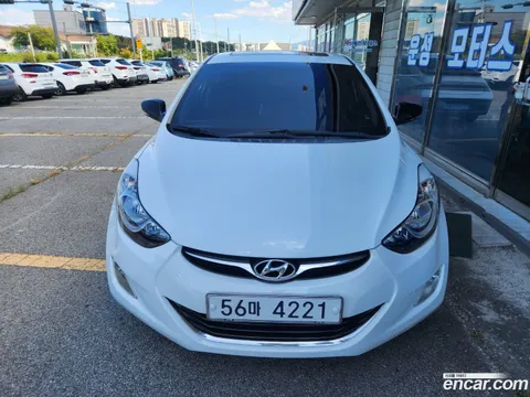Hyundai Elantra (Avante)