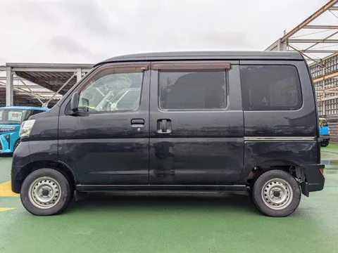 Toyota Pixis Van