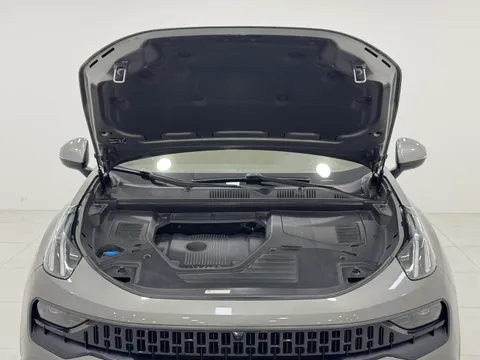 Lynk & Co Lynk & Co 05