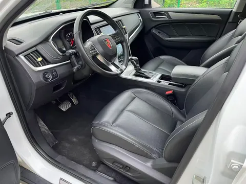 Roewe RX5