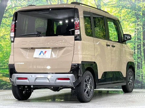 Mitsubishi Delica Mini