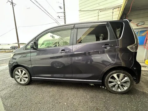 Mitsubishi eK Custom