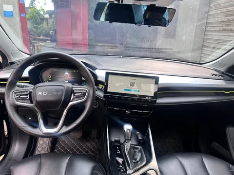 Roewe i5