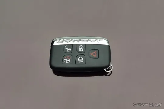 Jaguar XFL